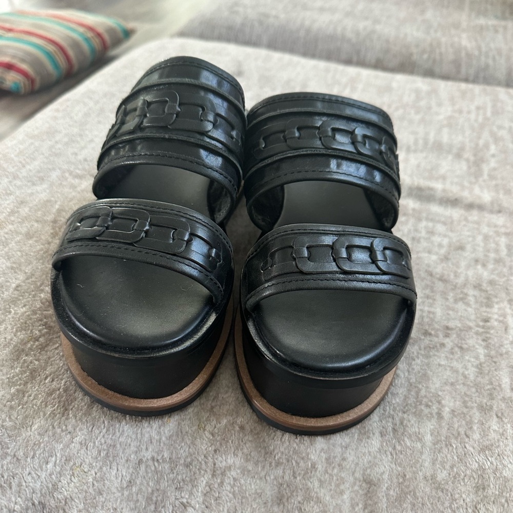 Kelsi Dagger Black Sandals